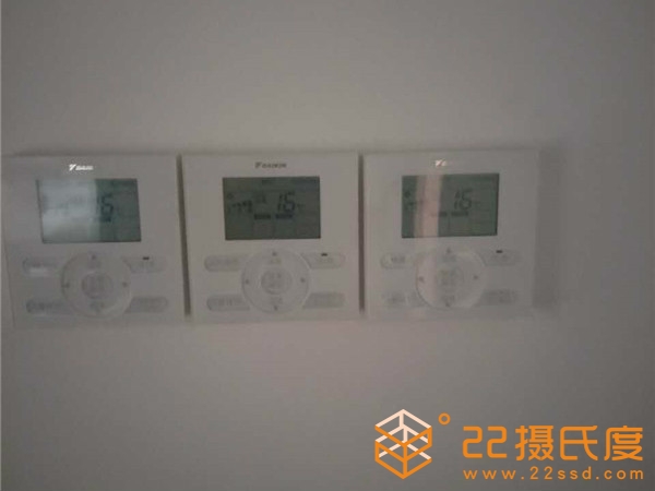 塞納左岸咖啡店大金VR中央空調(diào)機(jī)安裝案例
