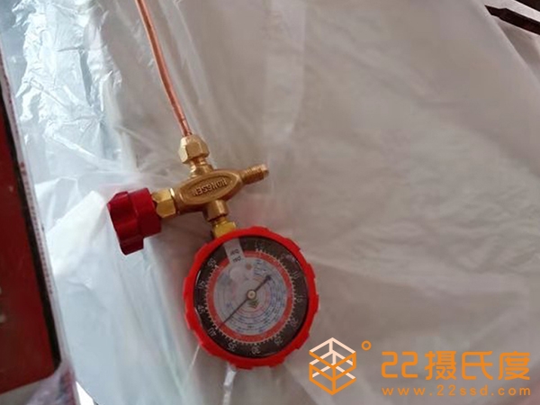 雙流格林城格力一拖五安裝現(xiàn)場實(shí)拍